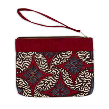 Load image into Gallery viewer, Wristlet Purse- &quot;Berry&quot;
